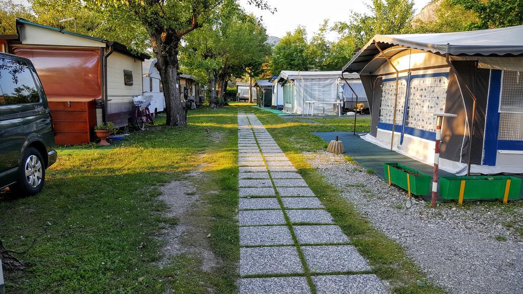 Camping Pilzone Hotel Iseo Exterior foto